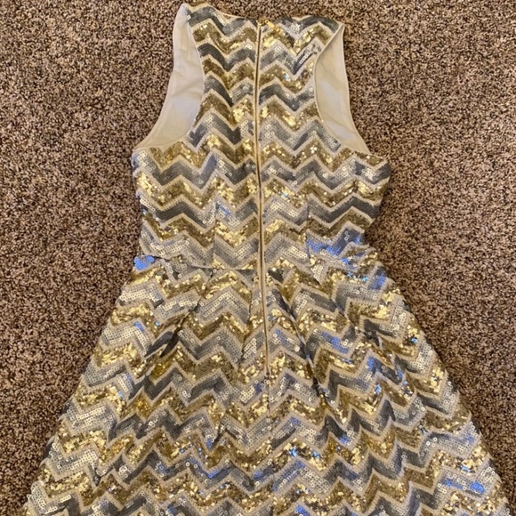 Sequined dress - Picture 3 of 3